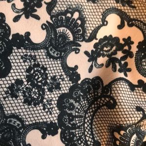 Women’s FABLETICS Capri leggings